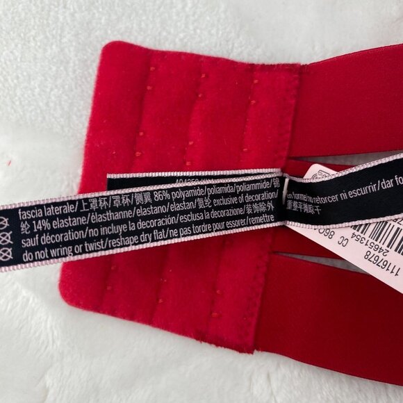 Victoria's Secret Red Strappy Bra - Picture 12 of 12